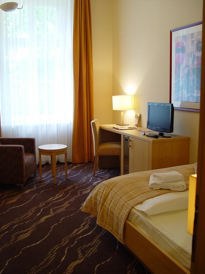Parkhotel Bad Schandau Exteriör bild