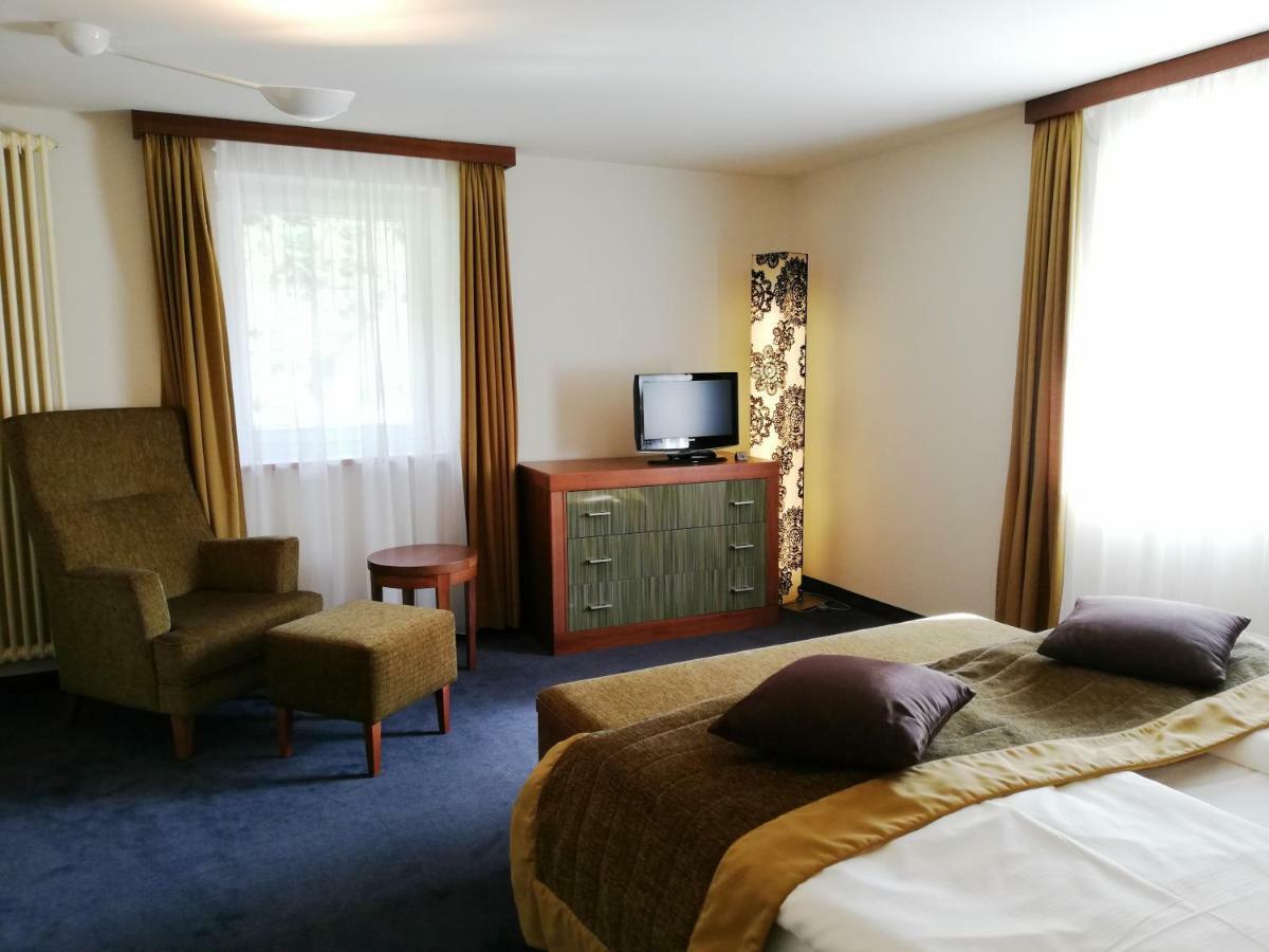 Parkhotel Bad Schandau Exteriör bild